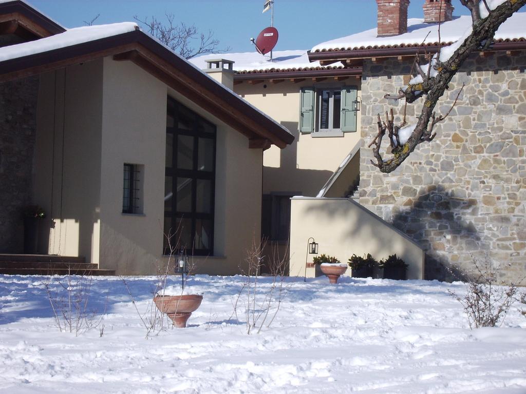 Borgo Pianello Holiday Homes And Winery Lizzano In Belvedere Dış mekan fotoğraf